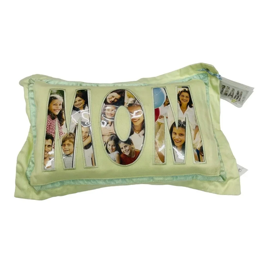 Set of 4 Light Green Demdaco Group Hugs MOM Photo Accent Pillows - NWT